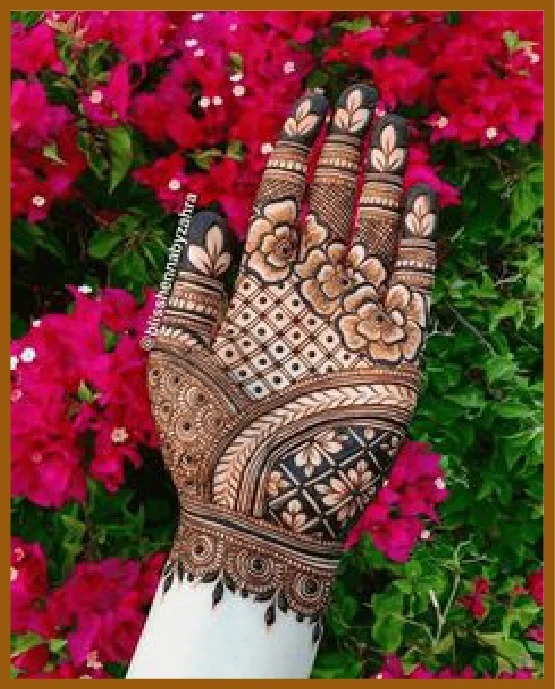 Luxurious Jaali Net Royal Front Hand Mehndi Design